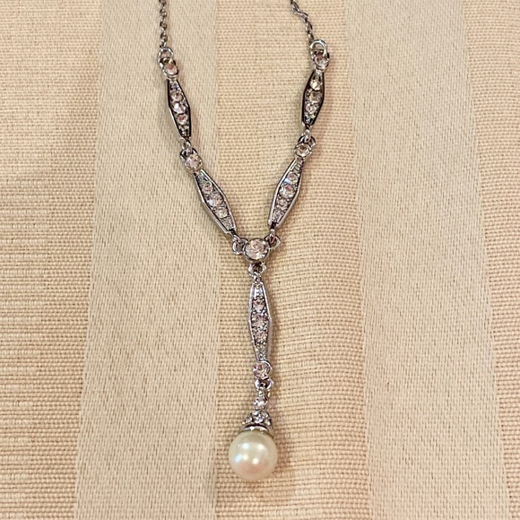 Charter Club Silver/Pearl Earrings & Necklace Set - Picture 4 of 9